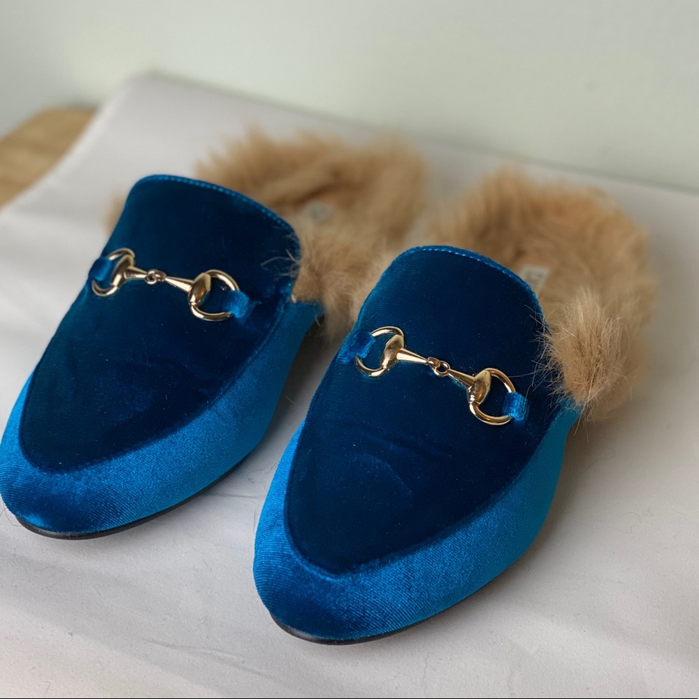 Cape Robbin Blue Faux Velvet Fur Slides